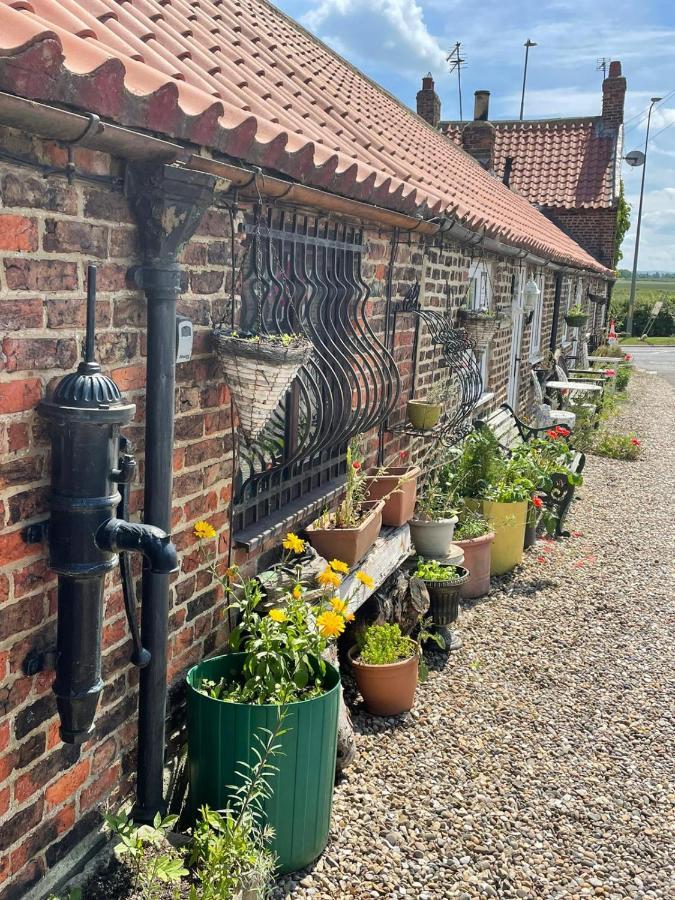 Yarm Cottages Sleeping 12 Kirklevington Eksteriør billede